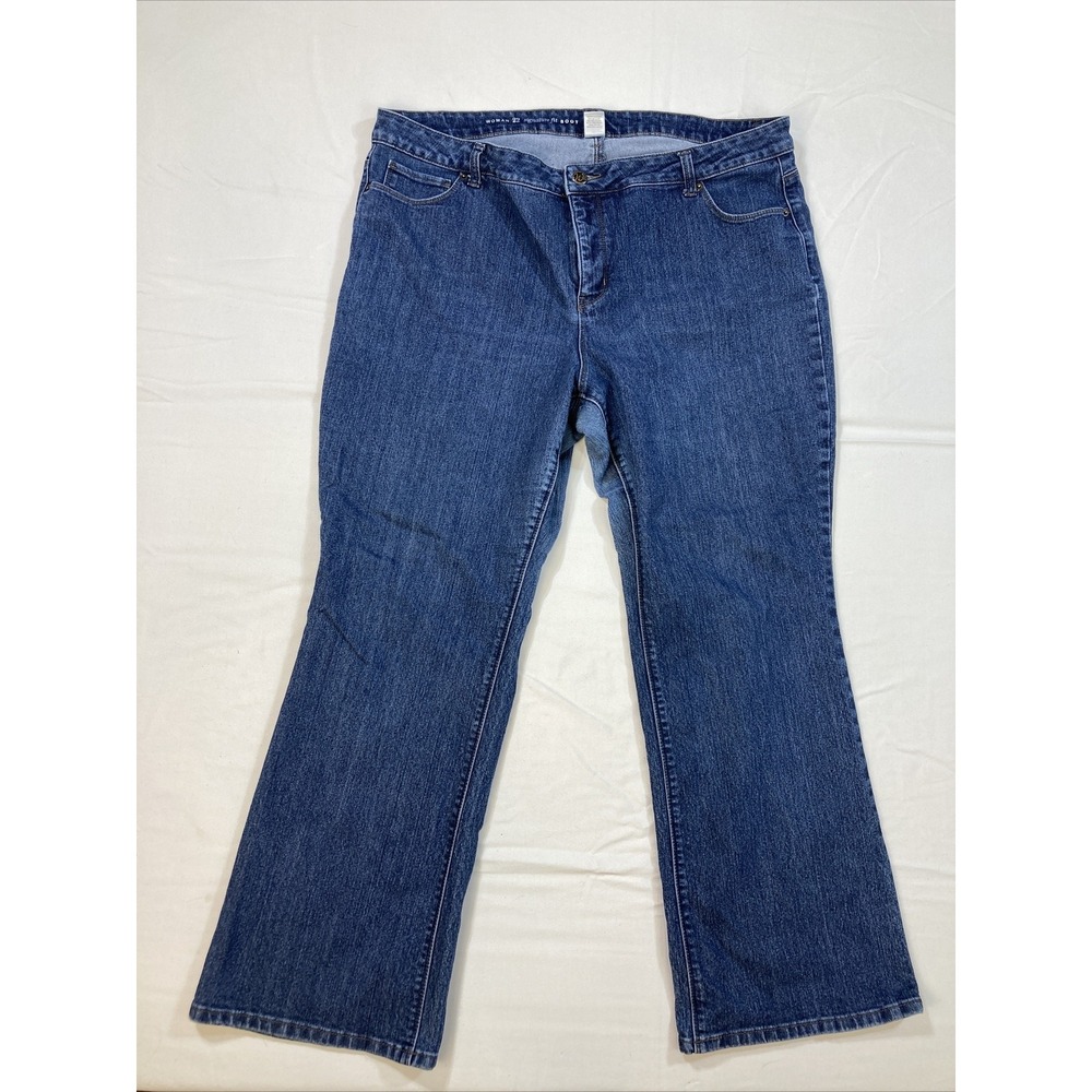 Woman W62 Signature Fit Size 22 Medium Wash Soft Denim Boot Cut Jeans EUC